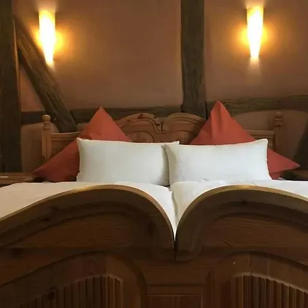 Fachwerk-hotel Eisenbart *