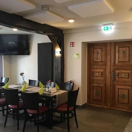 Fachwerk-hotel Eisenbart * 汉诺威-明登